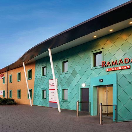 Ramada By Wyndham Cobham Hotel Cobham  Luaran gambar