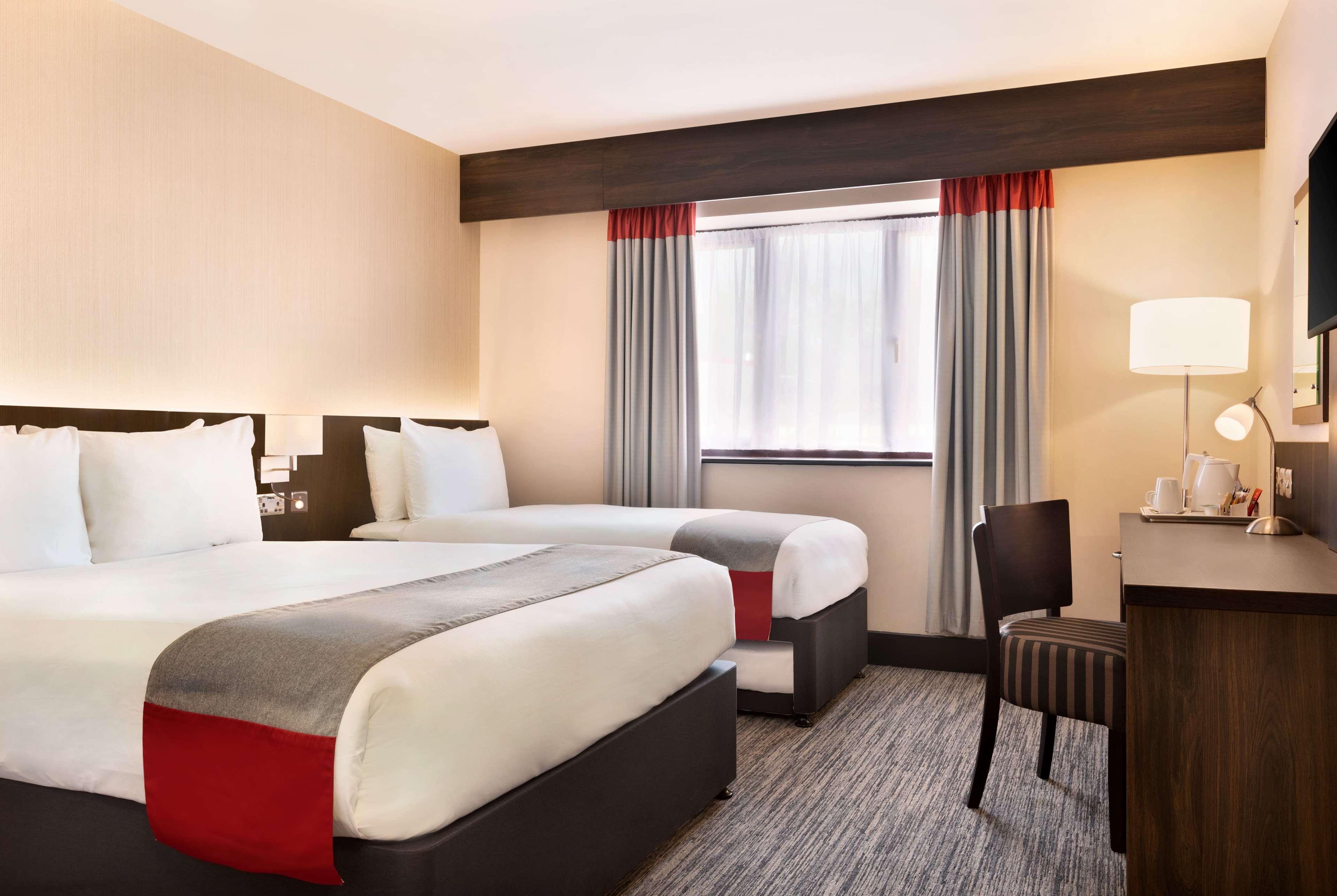 Ramada By Wyndham Cobham Hotel Cobham  Luaran gambar