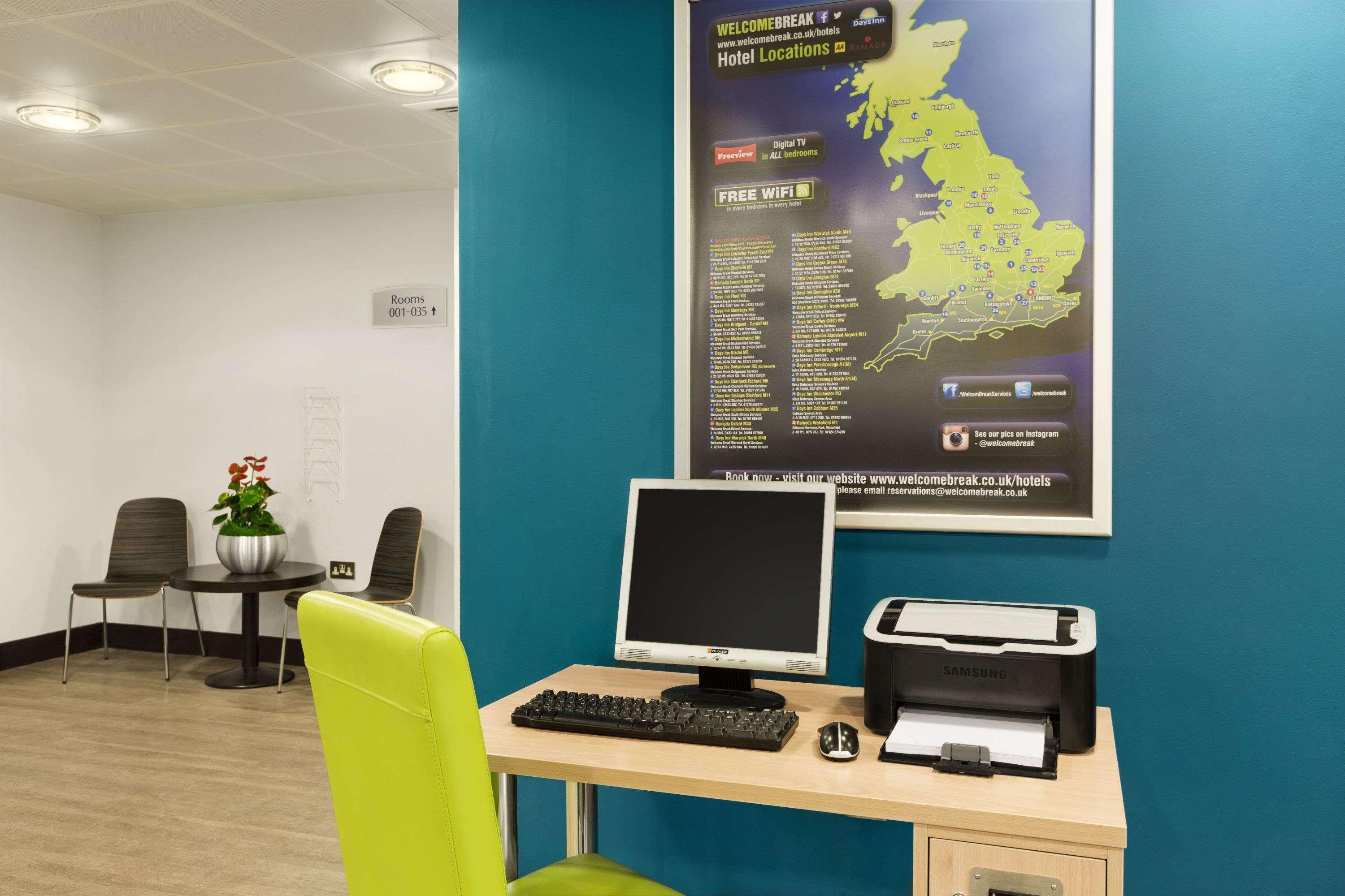 Ramada By Wyndham Cobham Hotel Cobham  Luaran gambar