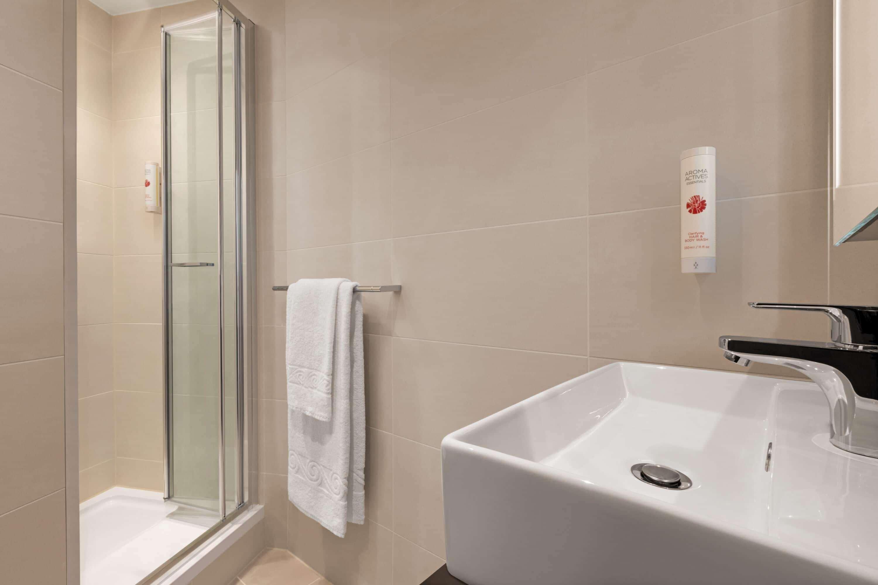 Ramada By Wyndham Cobham Hotel Cobham  Luaran gambar