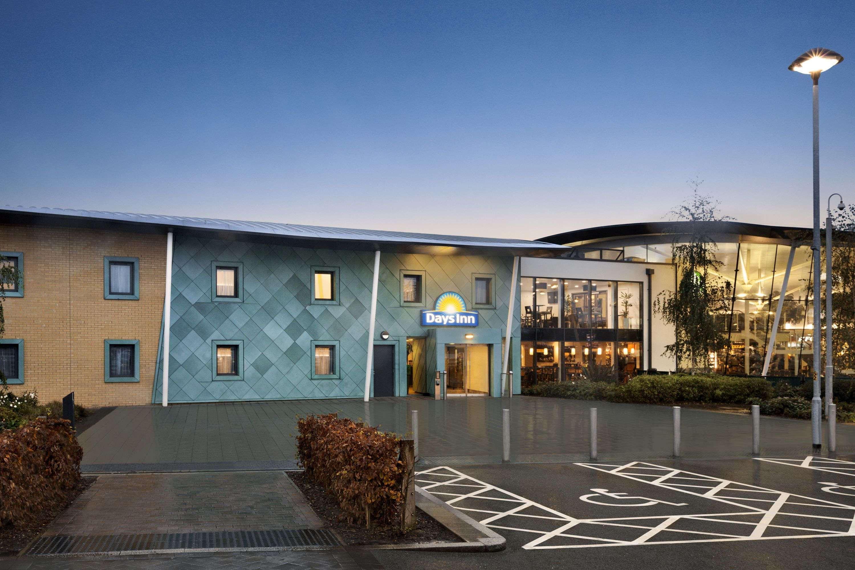 Ramada By Wyndham Cobham Hotel Cobham  Luaran gambar